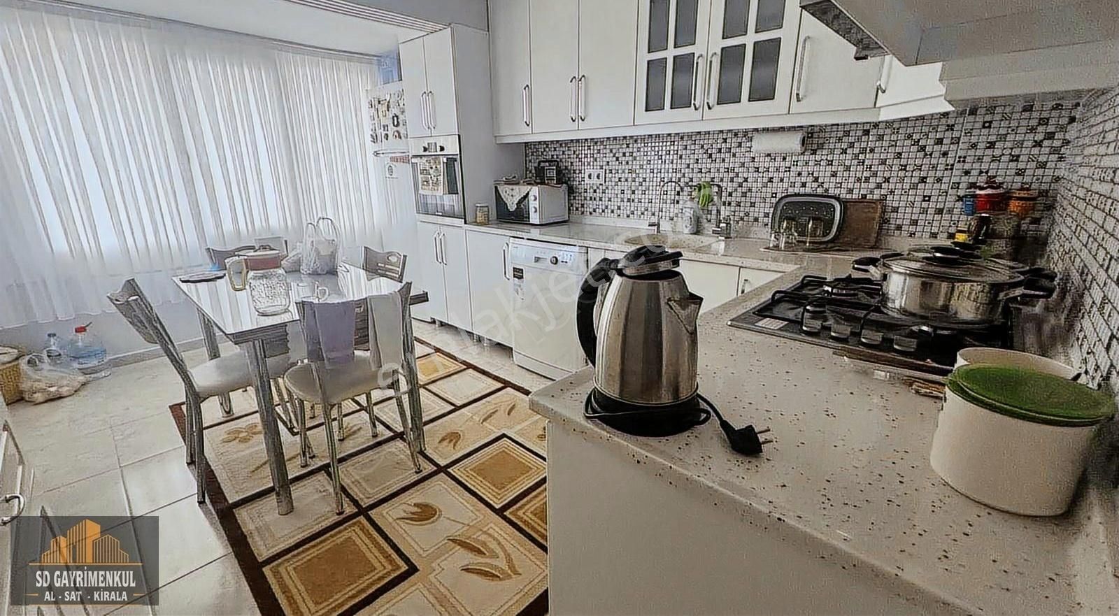 Altınova Merkezde Müstakil 4+1 Dubleks, Bahçeli Yaşam! - Görsel 13