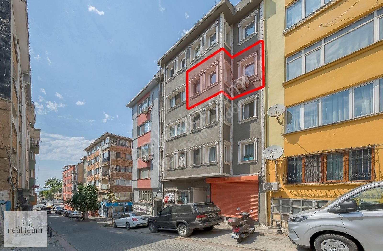 Kadıköy Rasimpaşada Yatırımlık Oturuma Hazır 2+1 Satılık Daire