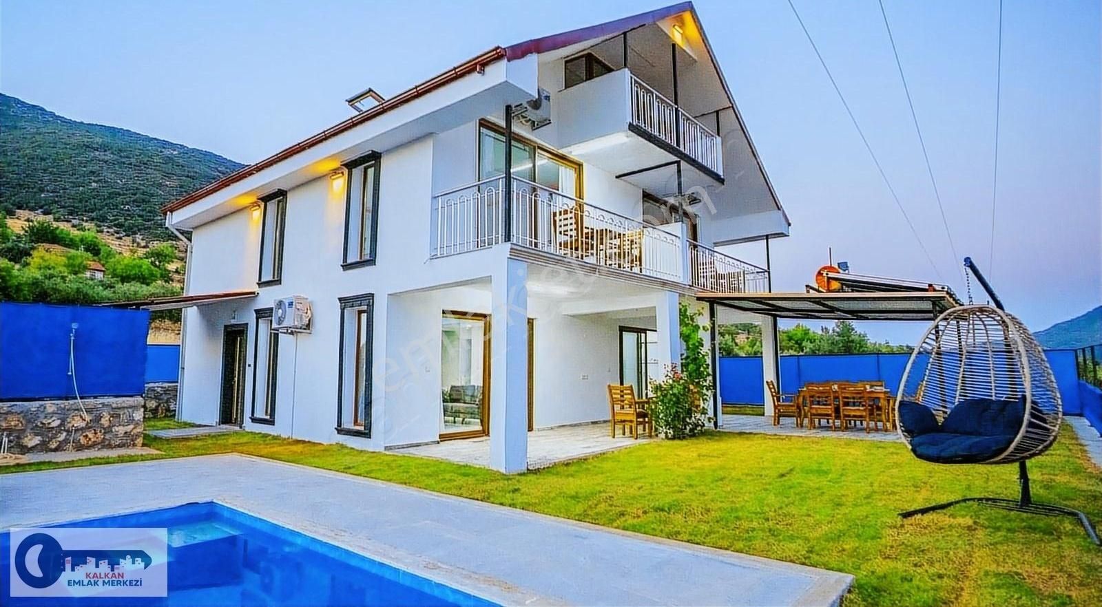 Kaş Kalkan'da Süresiz Belgeli Müstakil Tripleks 4+1 Villa