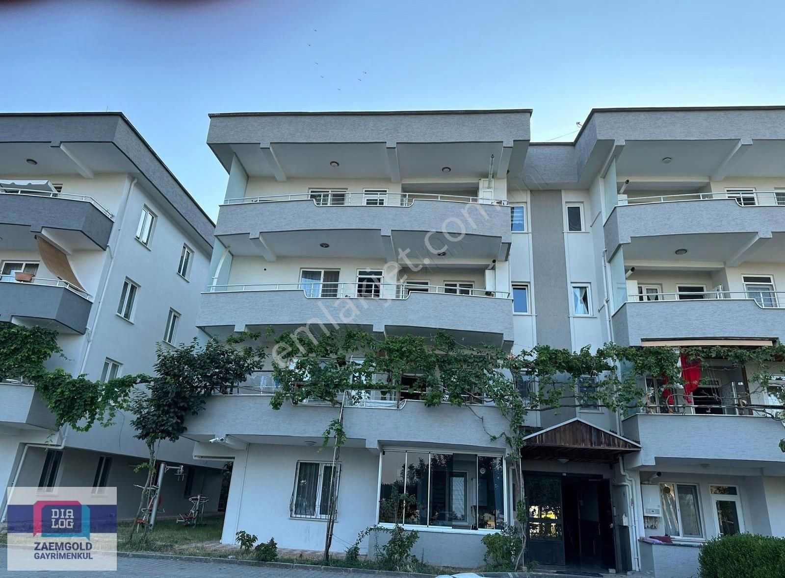 Bursa Nilüfer Kayapa Çamlık'da Geniş 4+1 Arakat Fırsat Daire