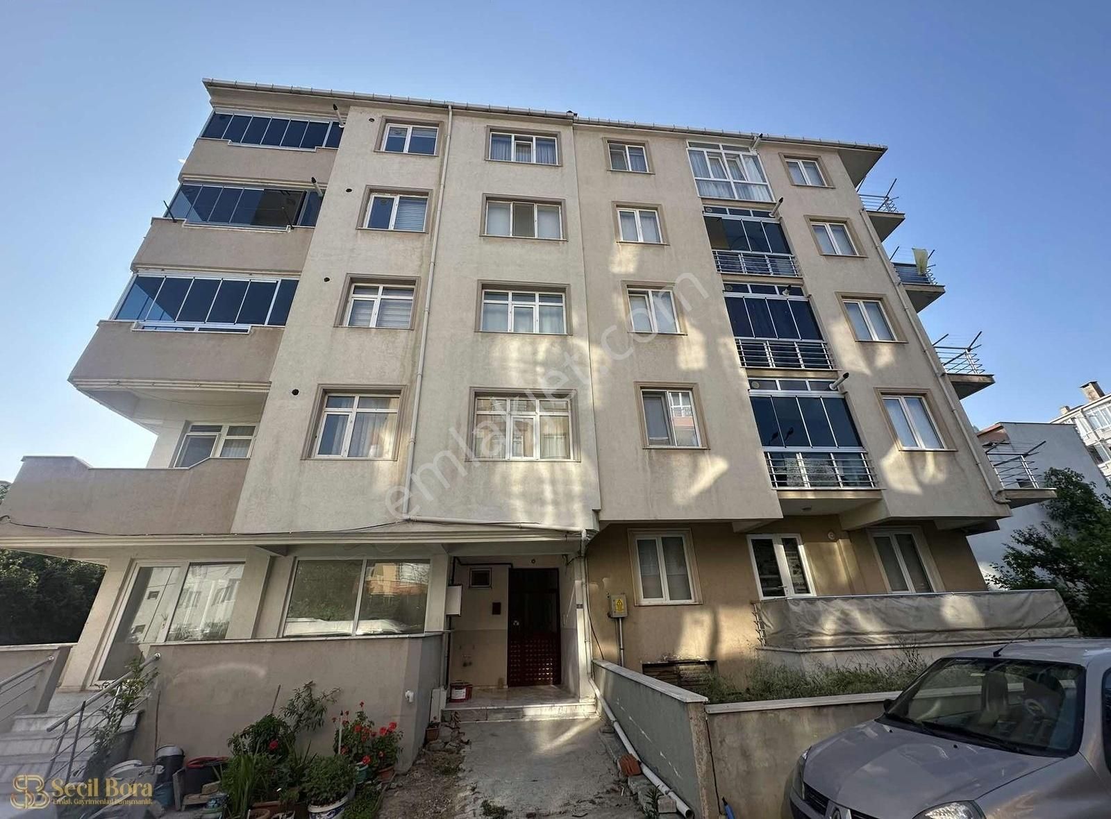 Seçil Bora 'dan Kiralık 2+1