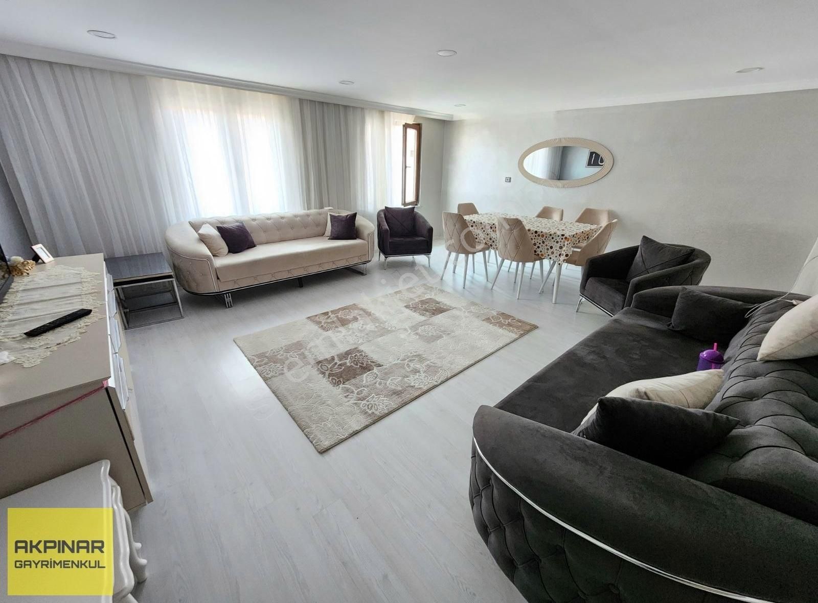 Akpınar'da Merkezi Konumda Yerden Isıtmalı 3+1 Satılık Daire