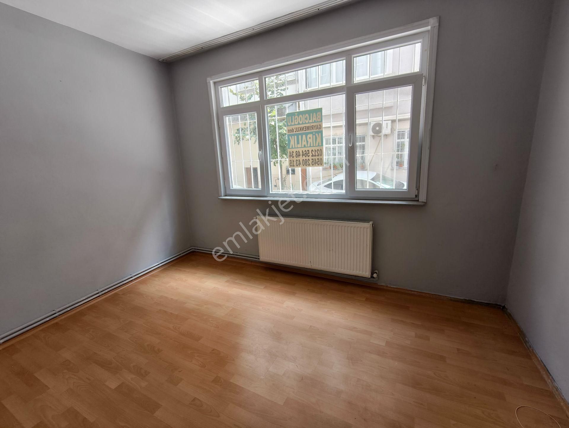 Balcıoğlundan Muratpaşa Mahallesinde Kiralık 1+1 Düz Giriş Kat Daire