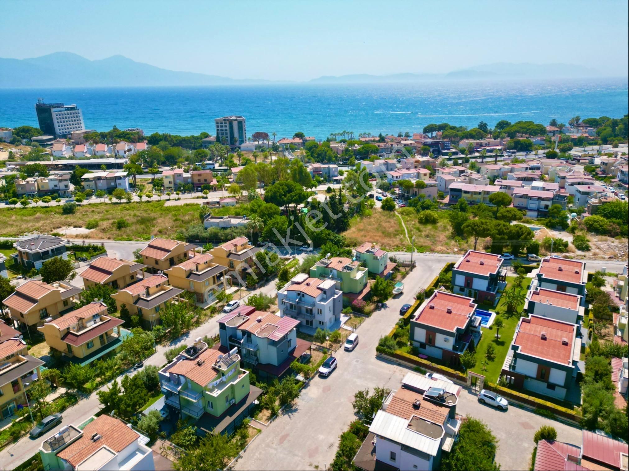 4+1 Full Eşyalı Triplex Plaj 250 Metre