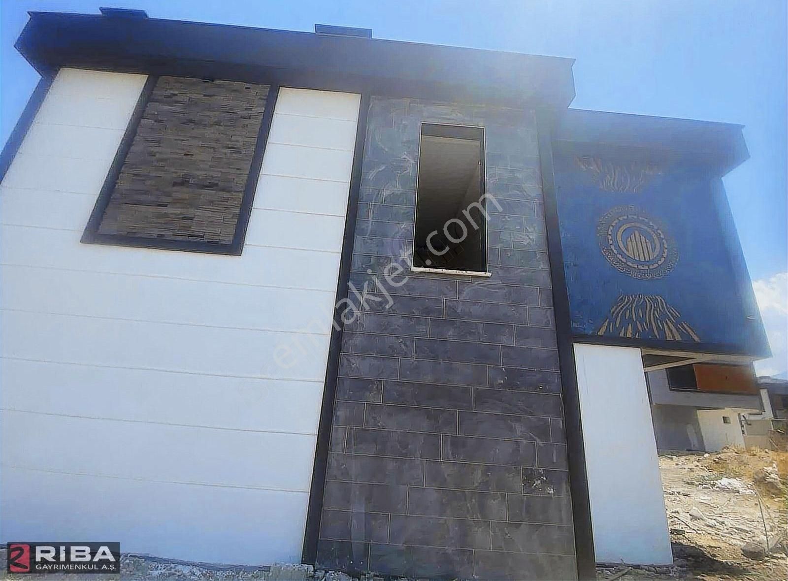 Eğribucakta Satılık 4+2 Villa - Görsel 10