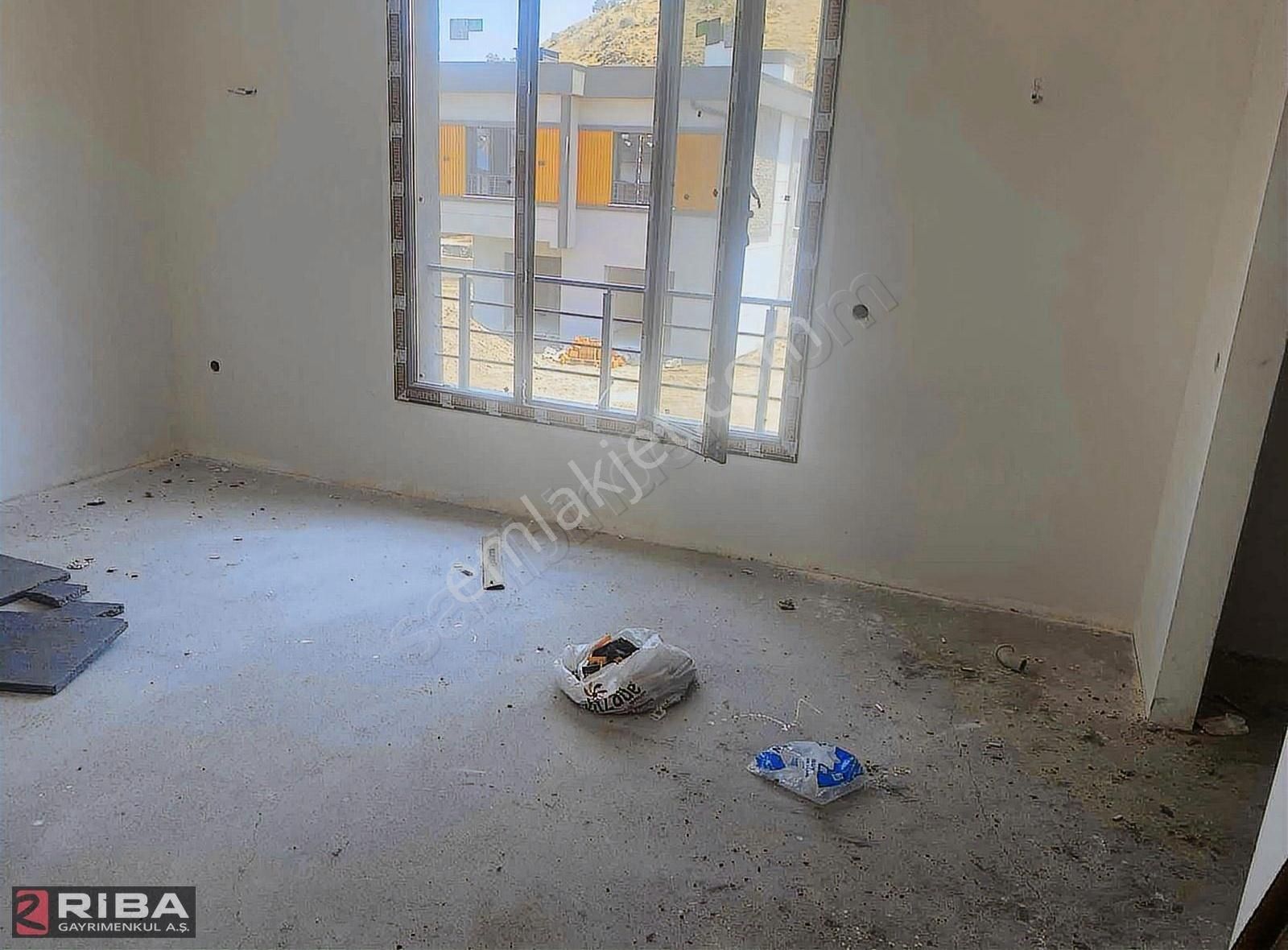 Eğribucakta Satılık 4+2 Villa - Görsel 7