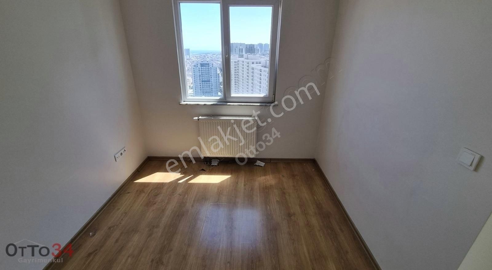 Otto 34'den İnnovia 3 Kiralık 2+1 Teraslı Havuz Cephe Daire
