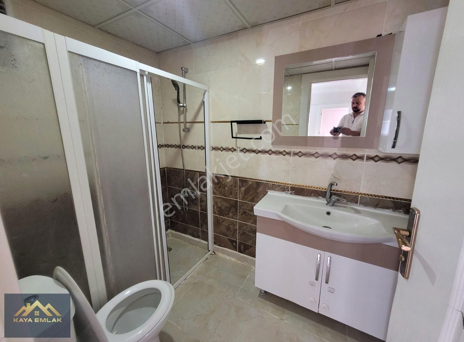 Güneykentte Merkezi Konumda Bakımlı 2+1 Daire