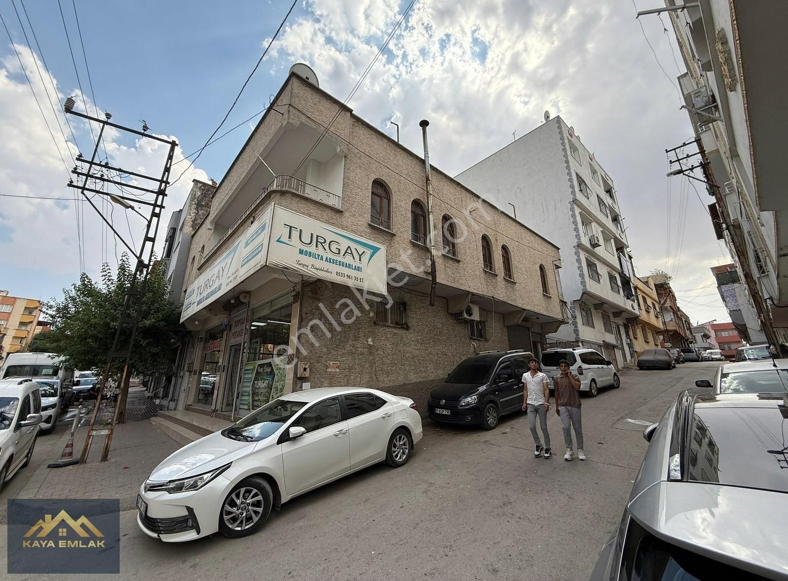 60. Yıl Mahallesi Ana Cadde Üzeri Köşebaşı Müstakil Bina