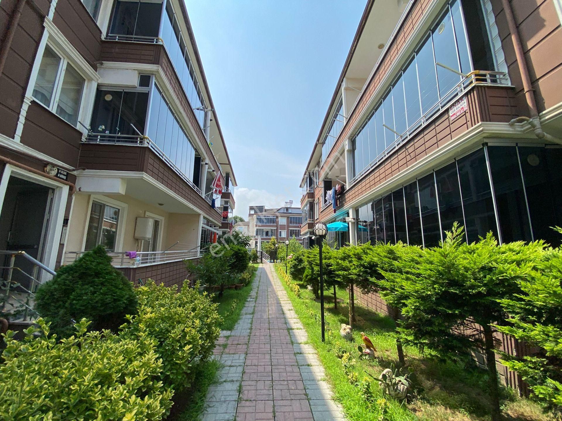 Karasu Sahilde Havuzlu Site İçinde Full Eşyalı Kombi+petekli Cam Balkonlu Satılık 1+1 Daire - Görsel 8