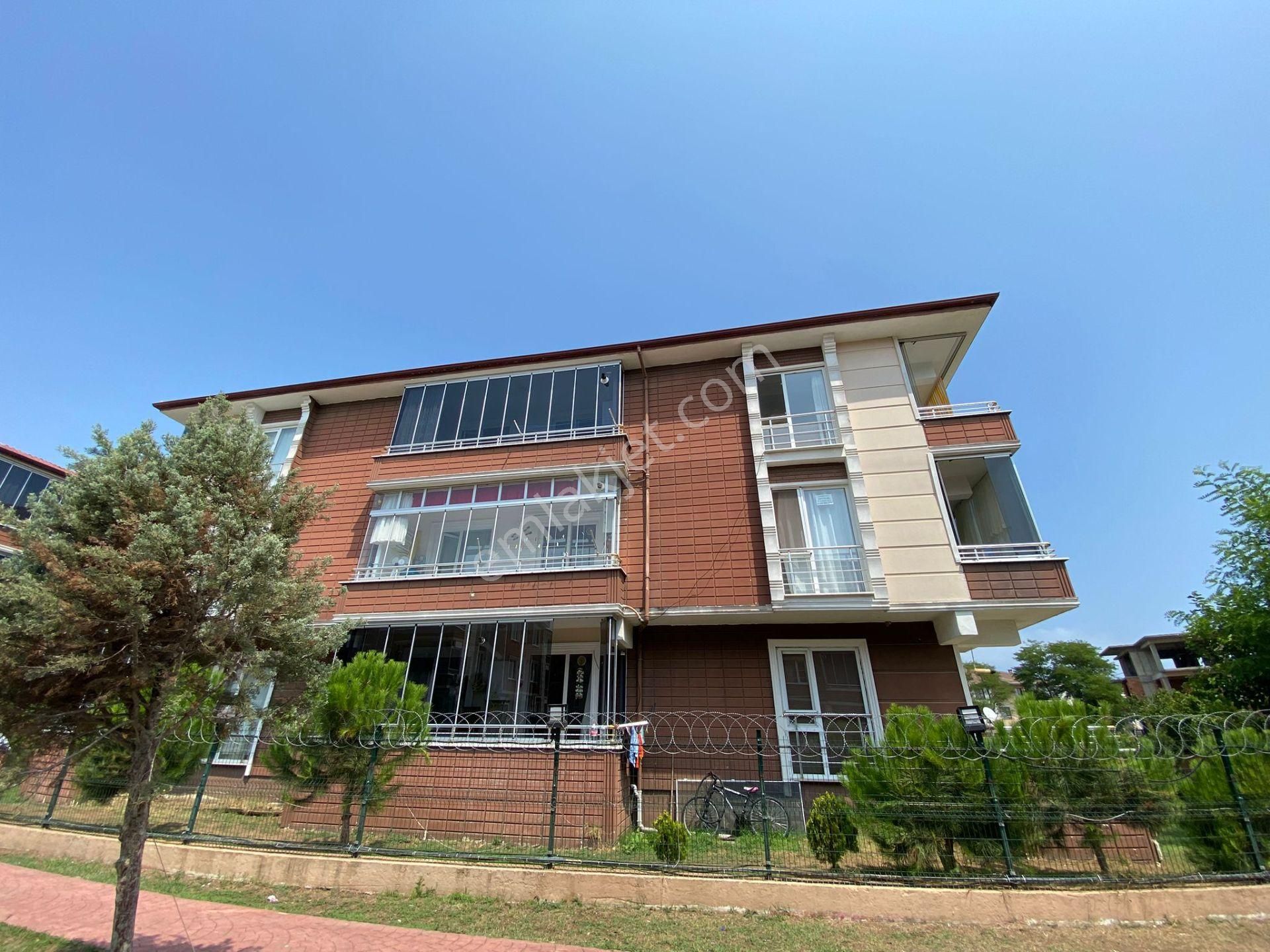 Karasu Sahilde Havuzlu Site İçinde Full Eşyalı Kombi+petekli Cam Balkonlu Satılık 1+1 Daire - Görsel 6