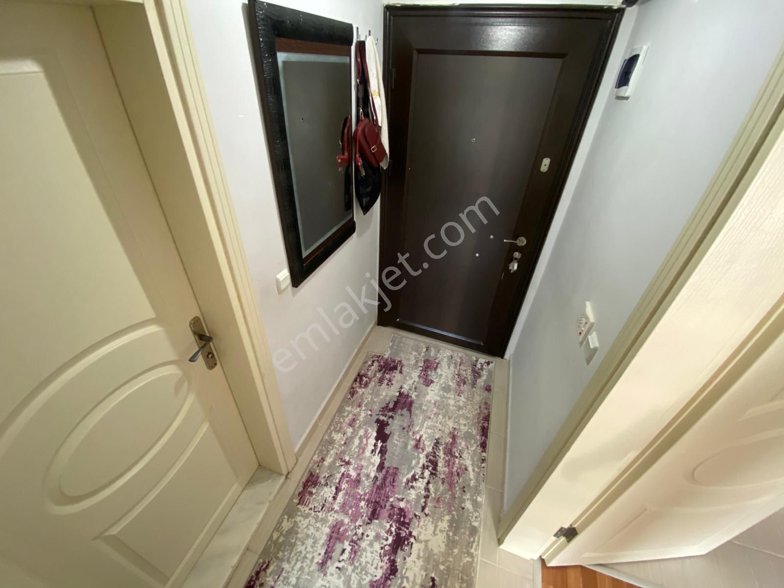 Karasu Sahilde Havuzlu Site İçinde Full Eşyalı Kombi+petekli Cam Balkonlu Satılık 1+1 Daire - Görsel 18