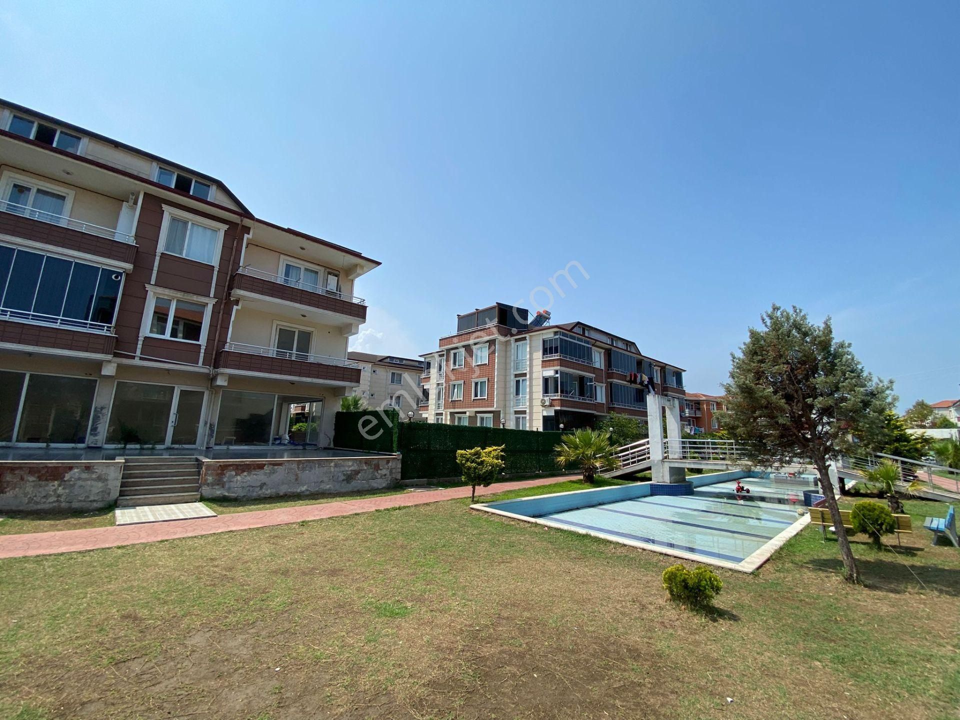 Karasu Sahilde Havuzlu Site İçinde Full Eşyalı Kombi+petekli Cam Balkonlu Satılık 1+1 Daire - Görsel 11