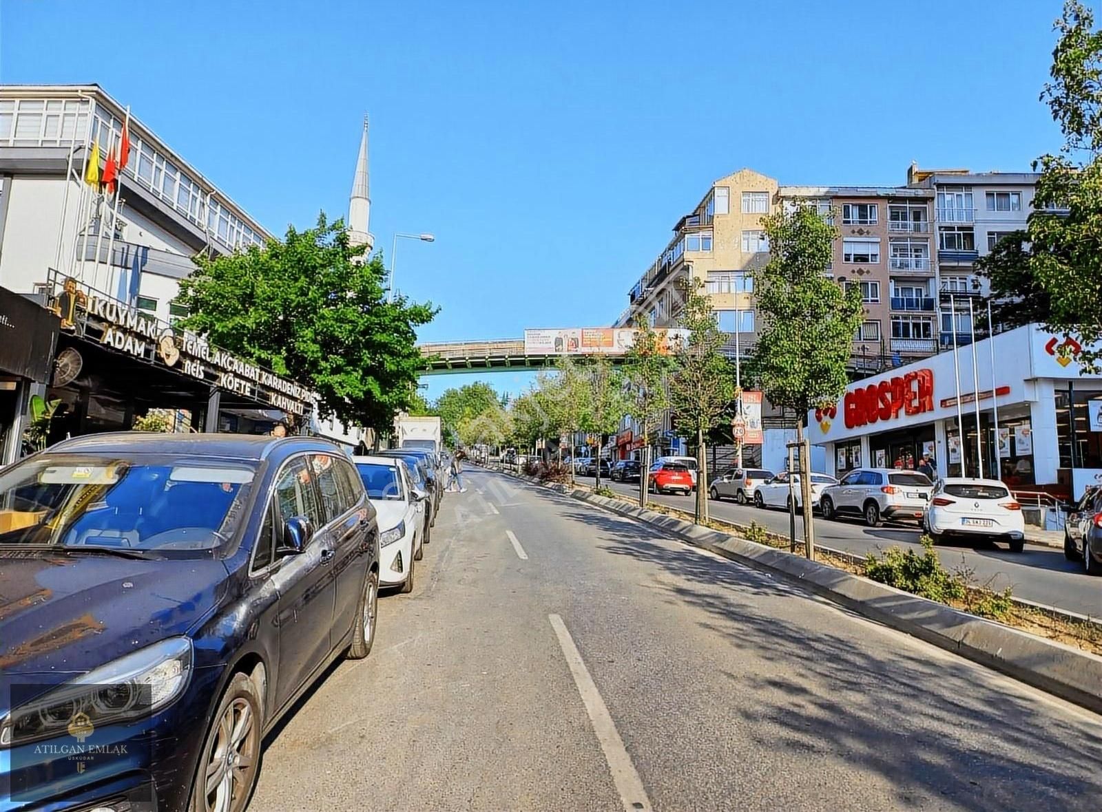 Balkonlu, Kombili, Kiracılı! Üsküdar Zeynep Kamilde 2+1