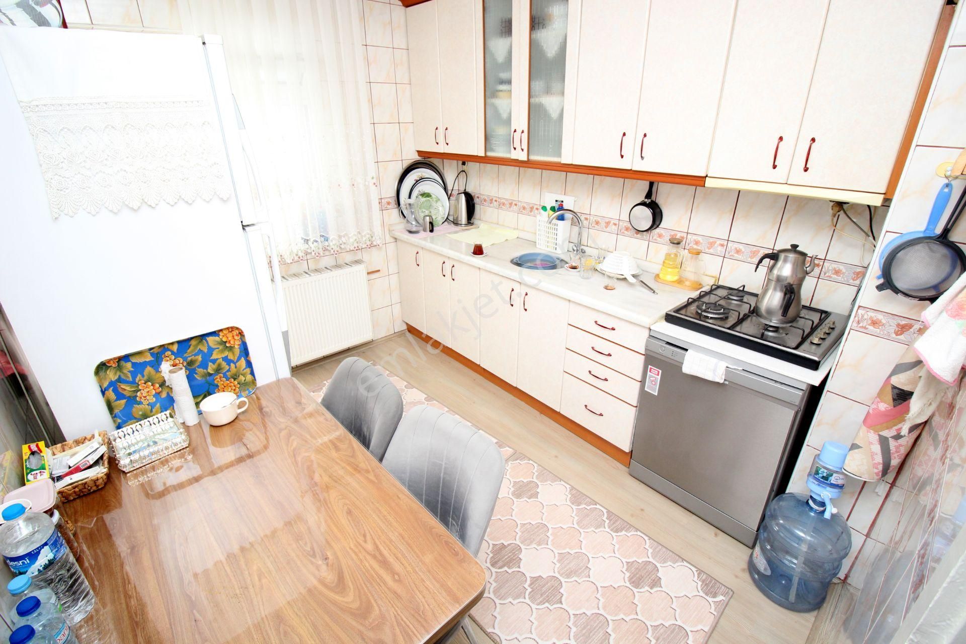 Emre Emlak'tan Selçuklu'da Manzaralı 3+1 Satılık Daire - Görsel 7