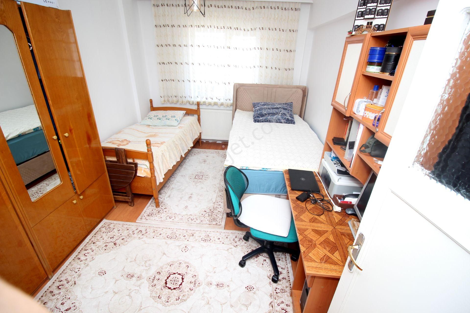 Emre Emlak'tan Selçuklu'da Manzaralı 3+1 Satılık Daire - Görsel 14