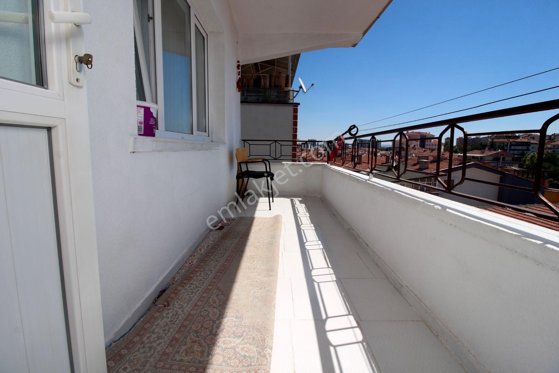 Emre Emlak'tan Selçuklu'da Manzaralı 3+1 Satılık Daire - Görsel 22