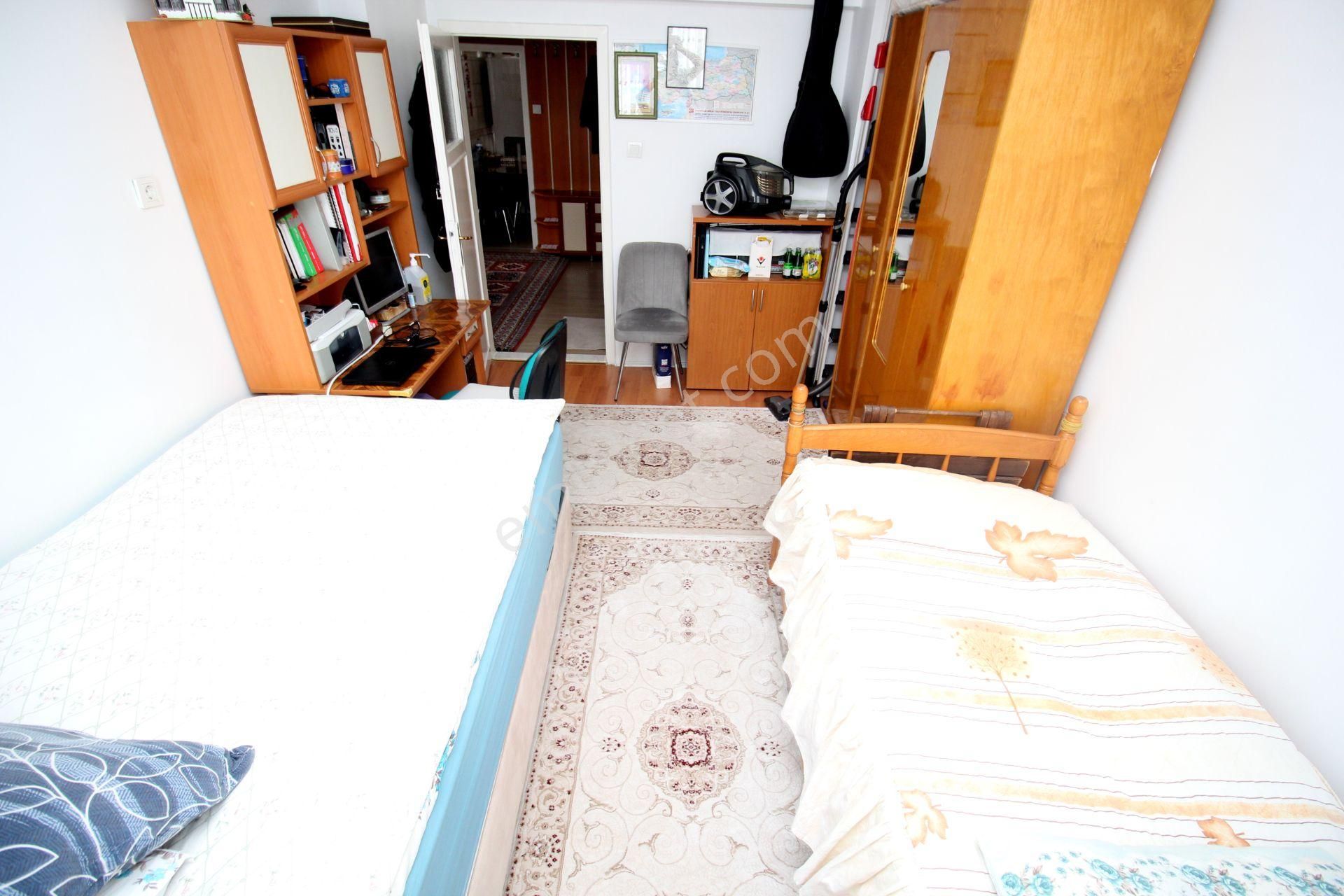 Emre Emlak'tan Selçuklu'da Manzaralı 3+1 Satılık Daire - Görsel 15