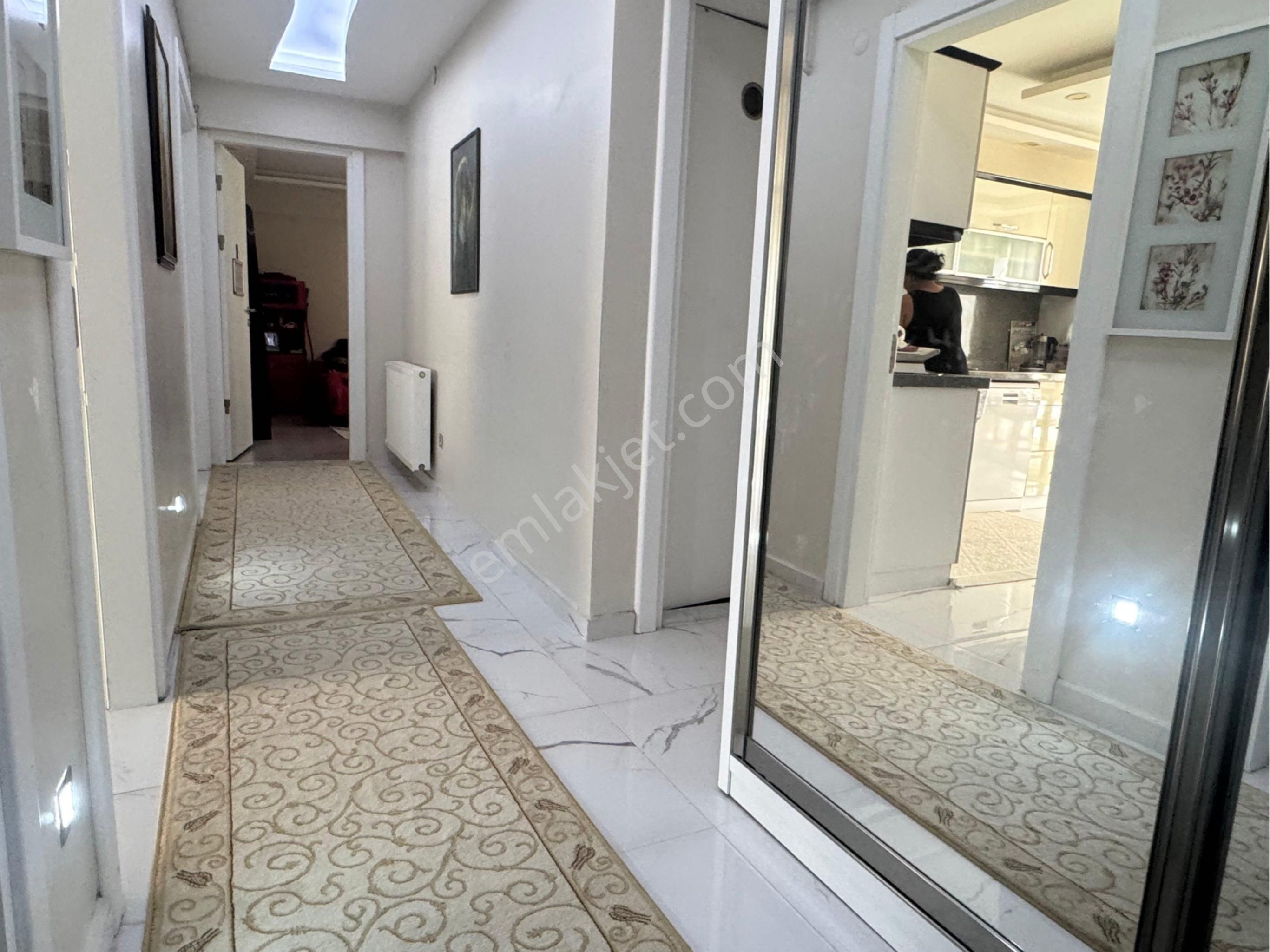 Karataş’ta Full Tadilatlı 3+1 Daire