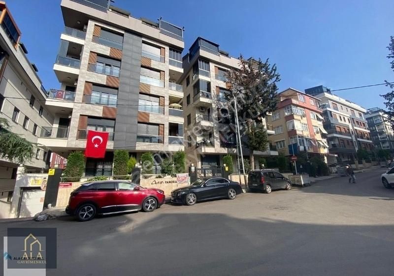 Ala'dan Tek Yetkili İdealtepe'de Ayrı Mutfak Marmaya Yakın 2+1