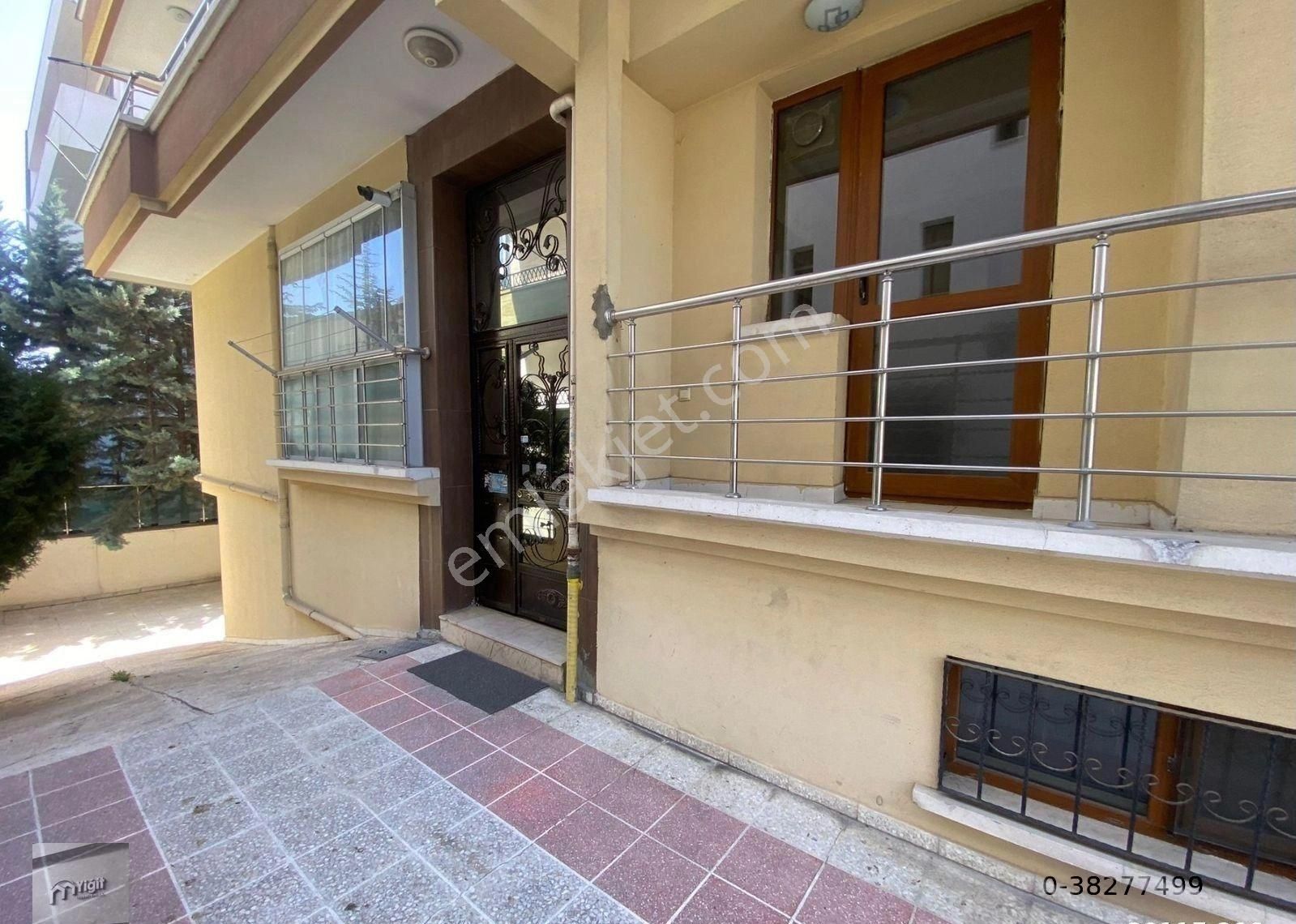 Yigit Emlaktan Merkezde A101 Karşısında Konumda 3+1 Masrafsız Fuul Yapılı Ön Ters Dublex 125m2 - Görsel 8