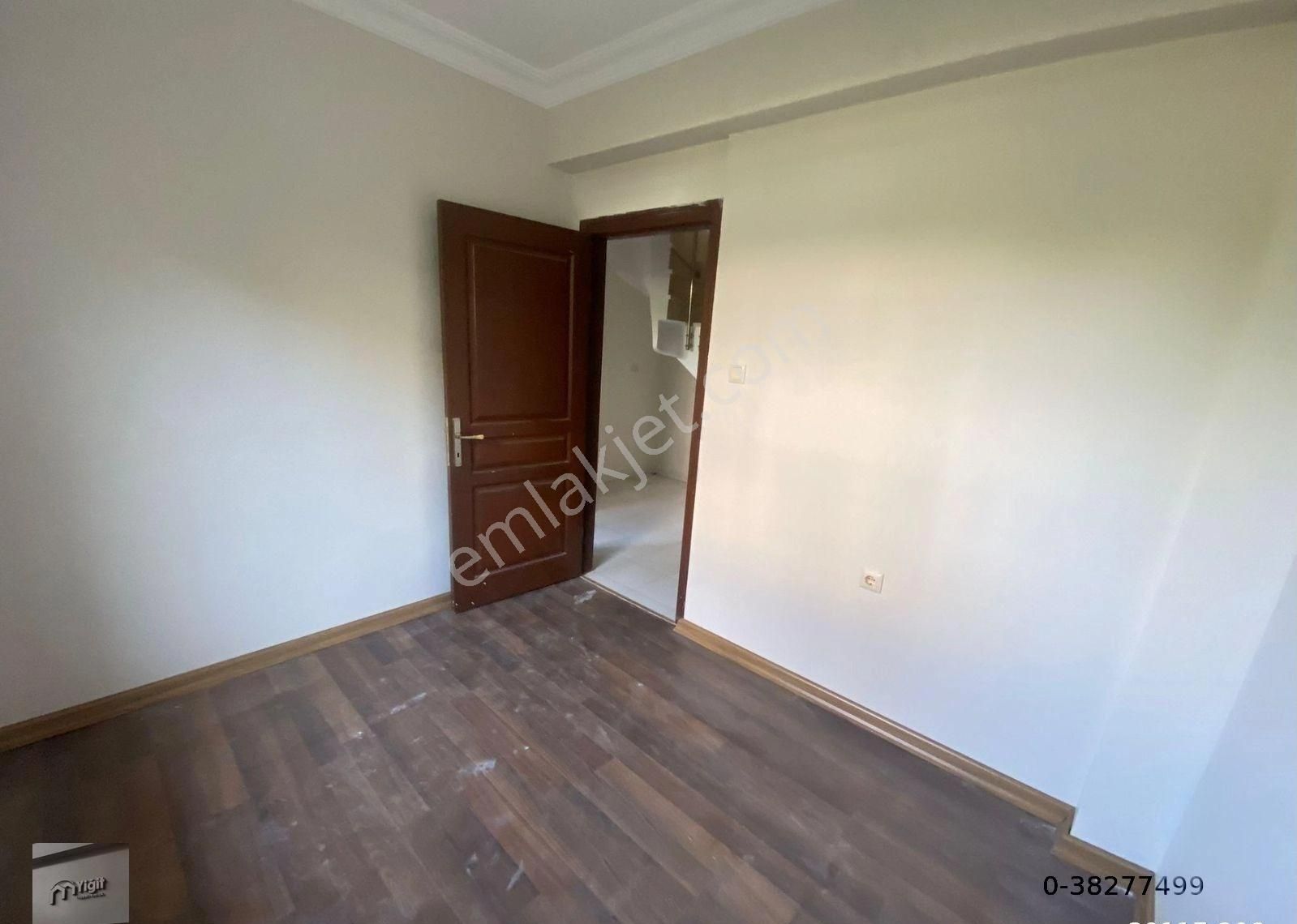 Yigit Emlaktan Merkezde A101 Karşısında Konumda 3+1 Masrafsız Fuul Yapılı Ön Ters Dublex 125m2 - Görsel 10