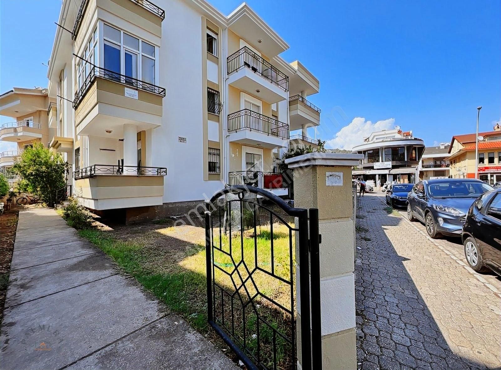 Marmaris Kemeraltı Mh.eski Datça Yolu Üzerinde 3+1 Bahçeli Daire