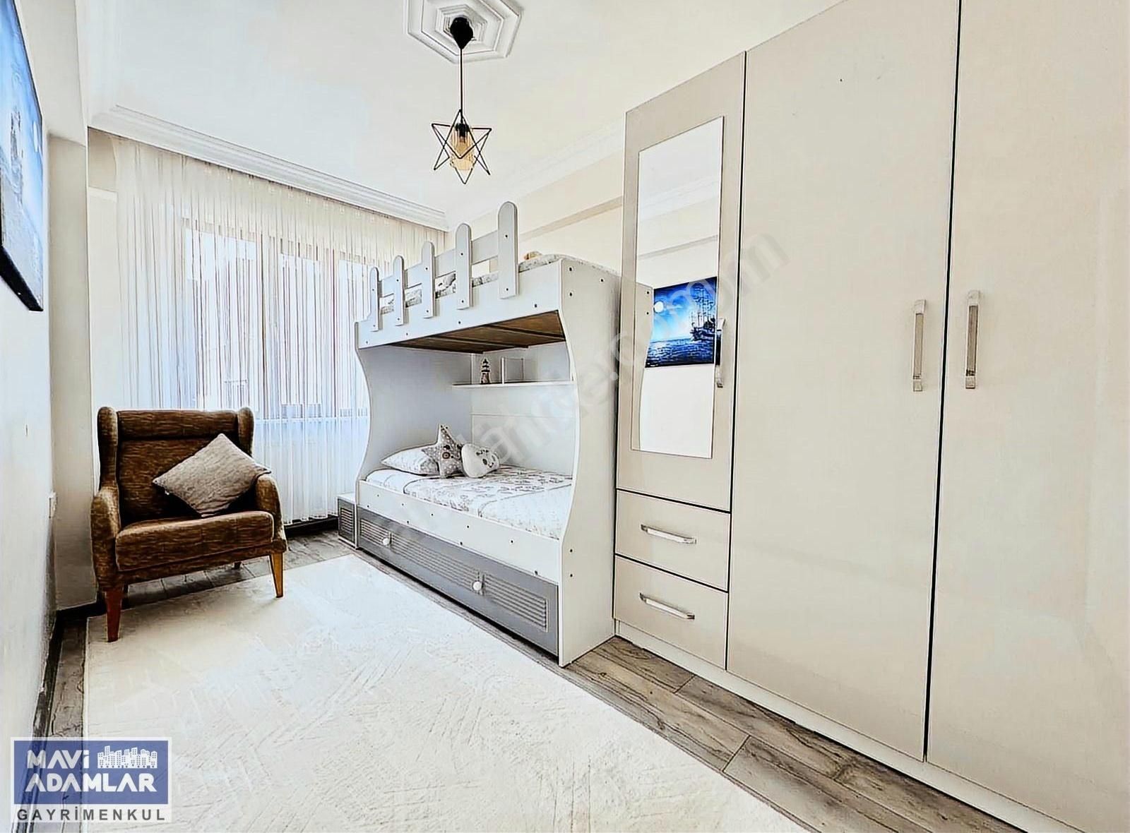 Demirci Merkez'de Satılık 3 Daireli Müstakil Ev - Görsel 10