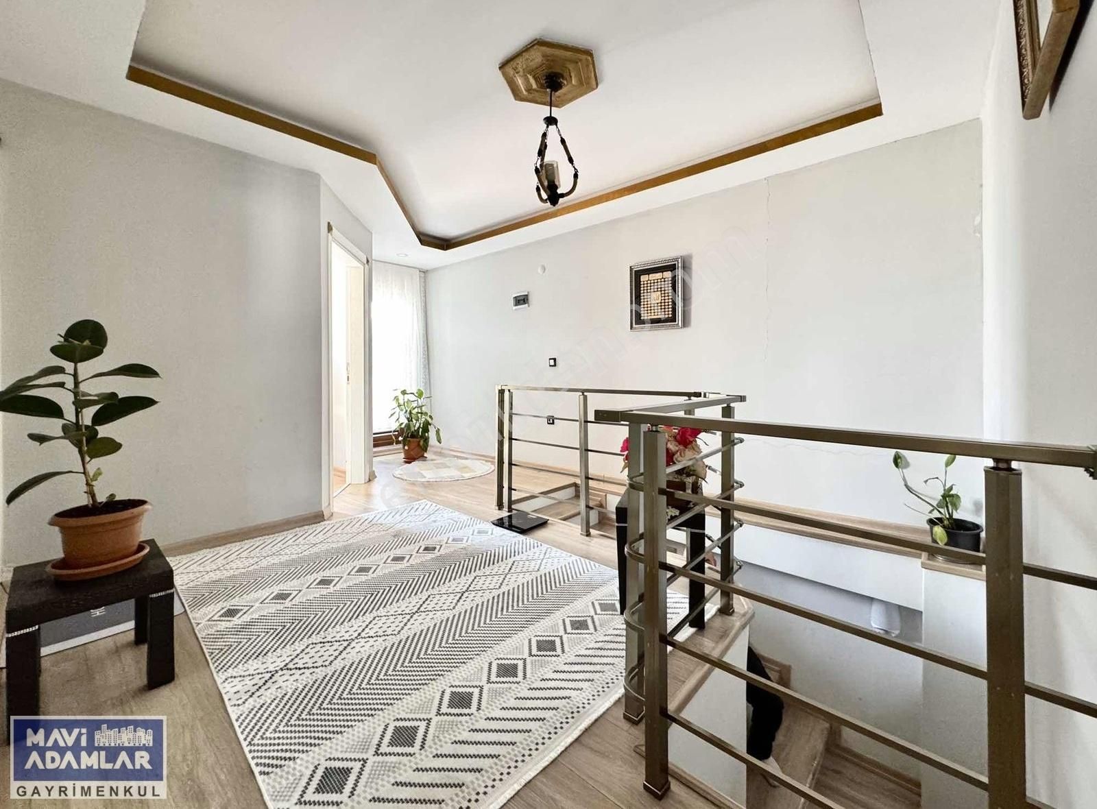 Demirci Merkez'de Satılık 3 Daireli Müstakil Ev - Görsel 29