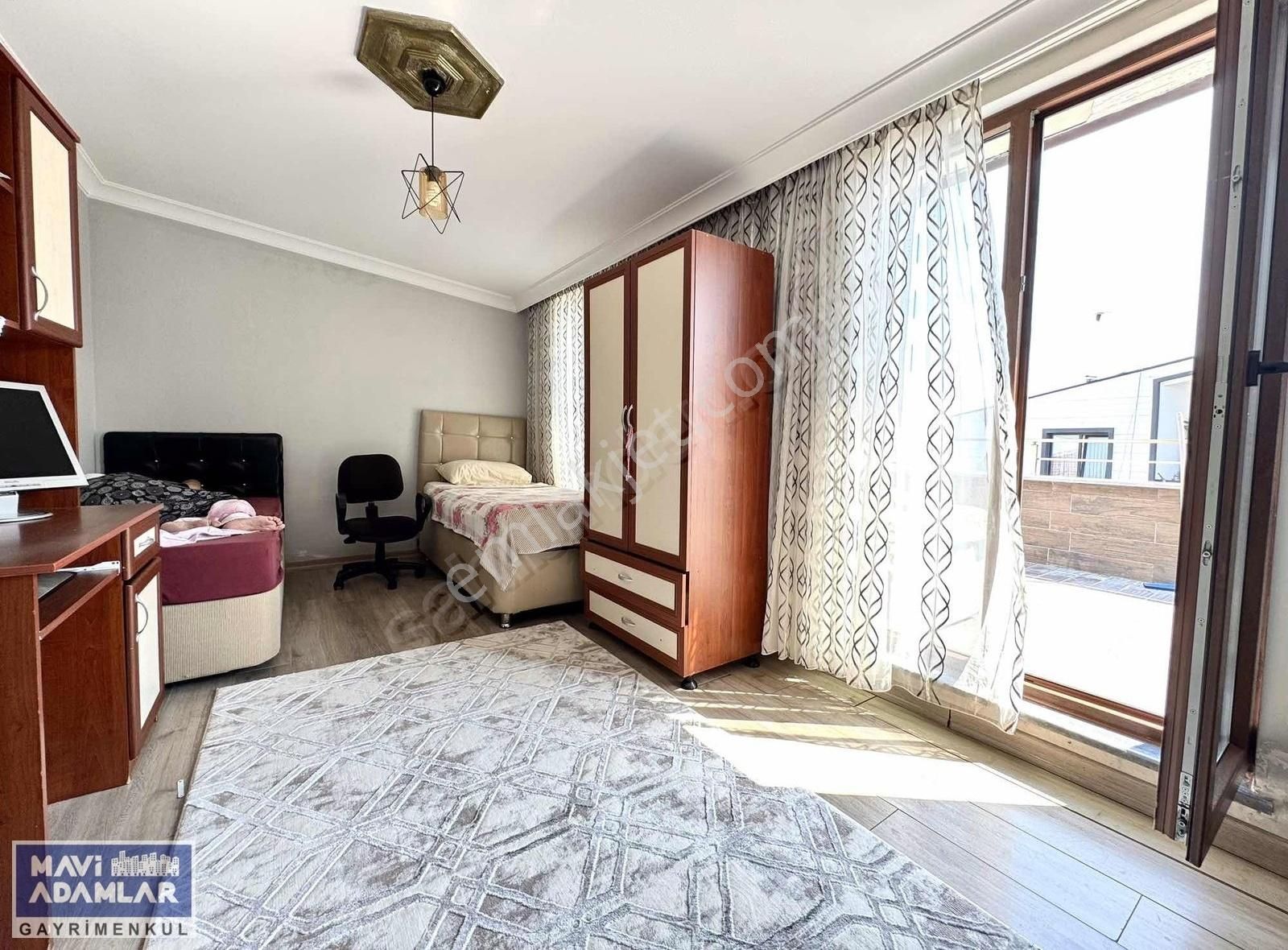 Demirci Merkez'de Satılık 3 Daireli Müstakil Ev - Görsel 11