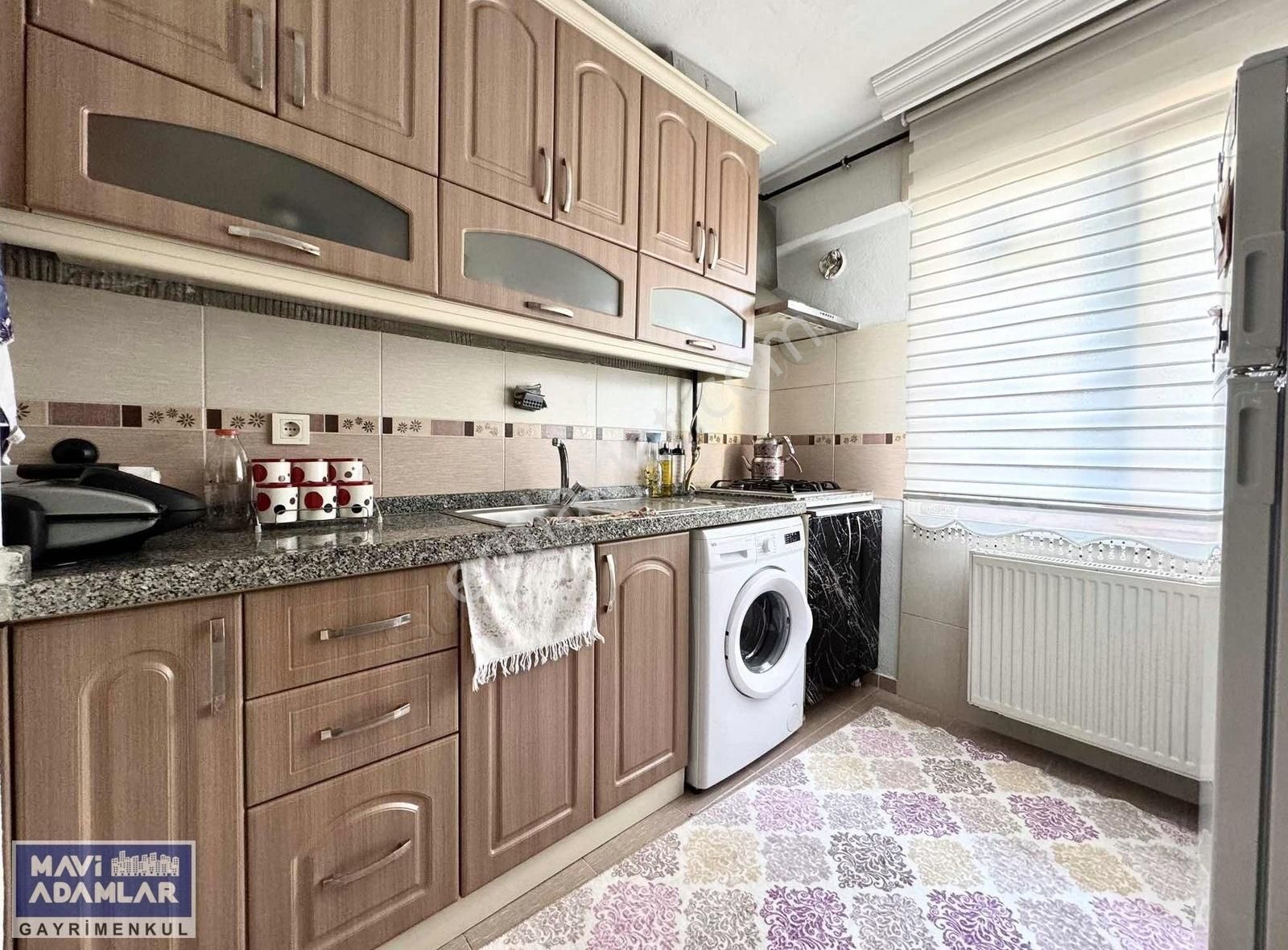 Demirci Merkez'de Satılık 3 Daireli Müstakil Ev - Görsel 9