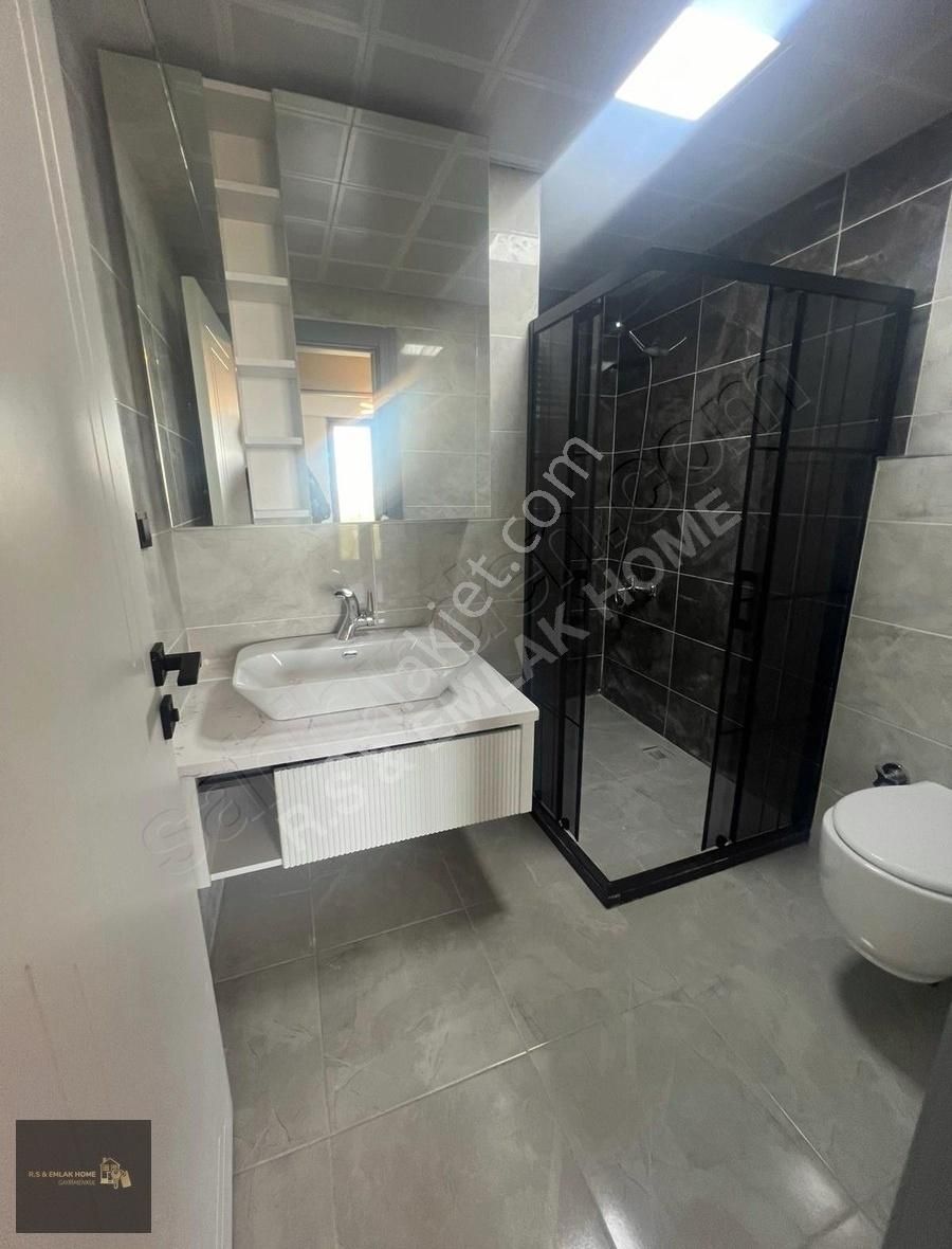 R.s Gayrimenkul'den Köy Parkın Dibi Sitede 3+1 Lüx Yapılı