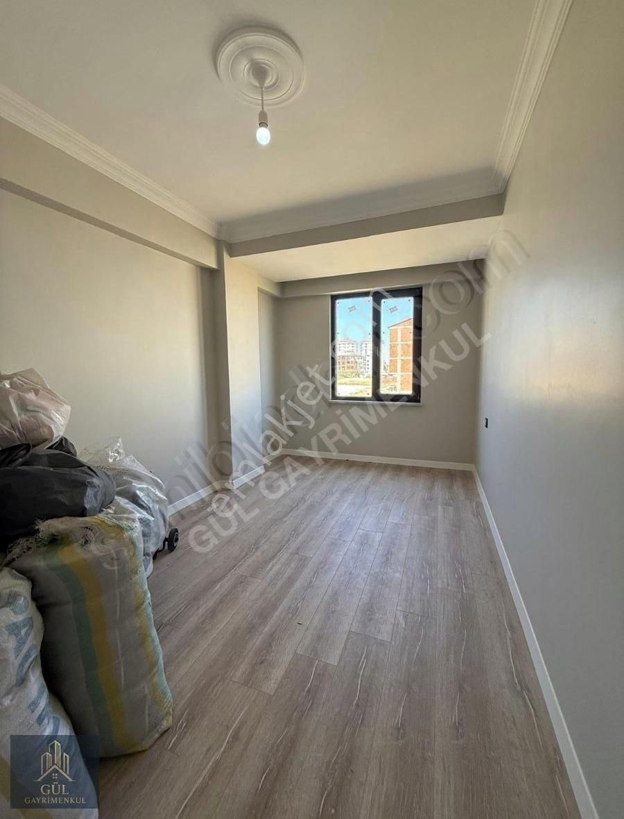 Kapaklı İbnisina Okulu'nda Alttan Isıtmalı 90m2 Arakat Daire !!!