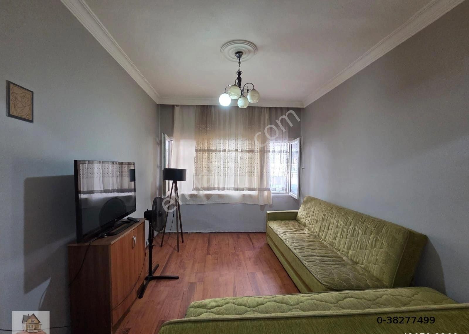Üçyol Metro Yanında 2 +1= 70 M2 Giriş Kat Bakımlı Daire