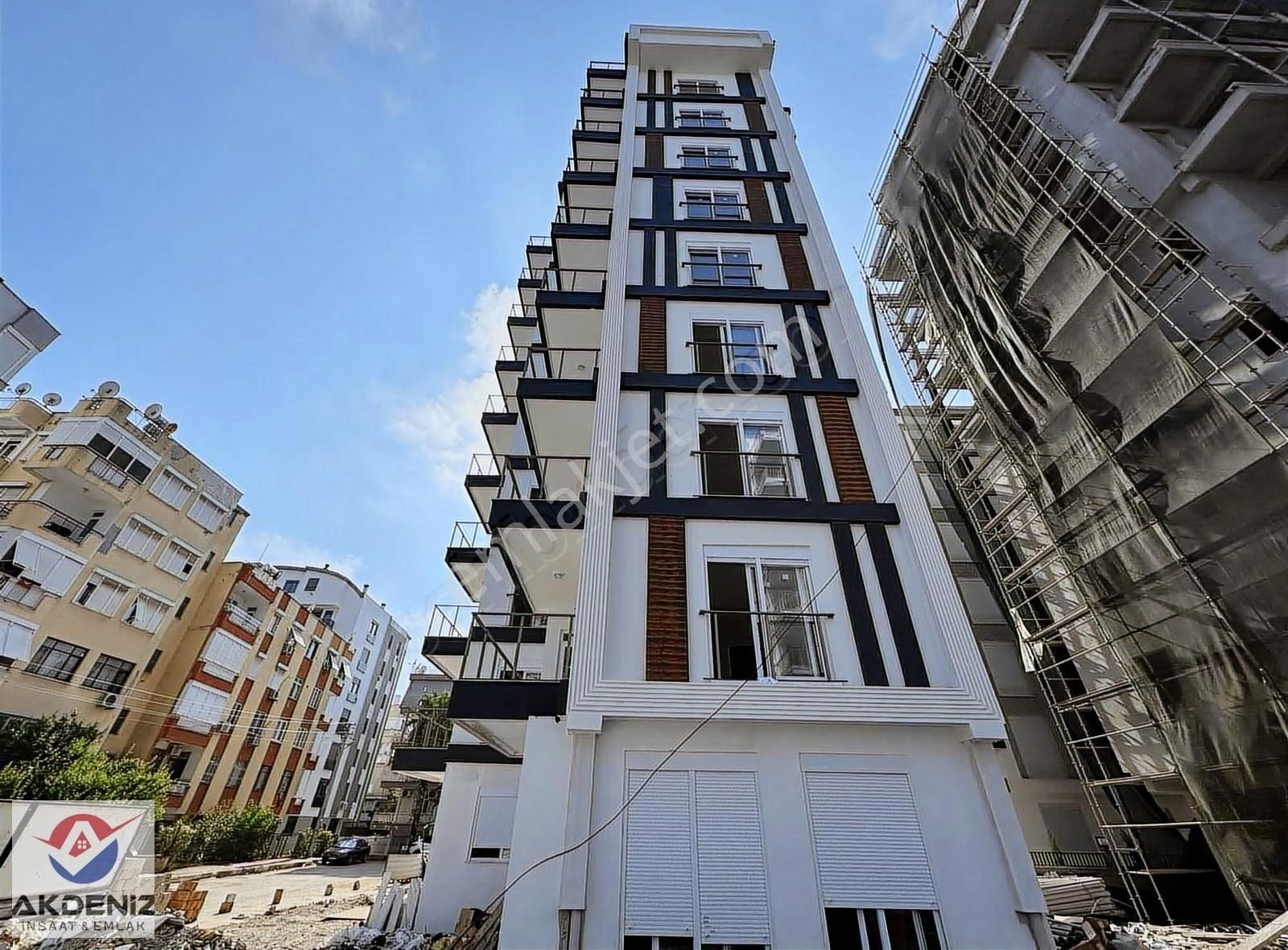 Denize Yürüme Mesafesinde Köşe Başı Cephe Seçenekleri Mevcut