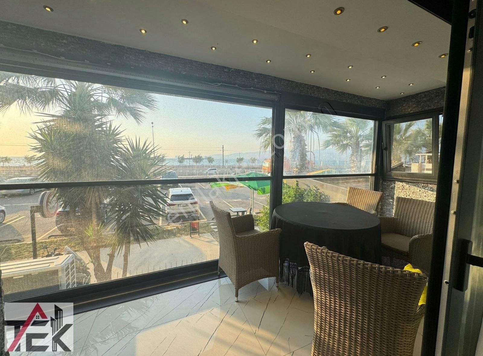 Küçükyalı'da Deniz Manzarali Lüks Daire - Görsel 12