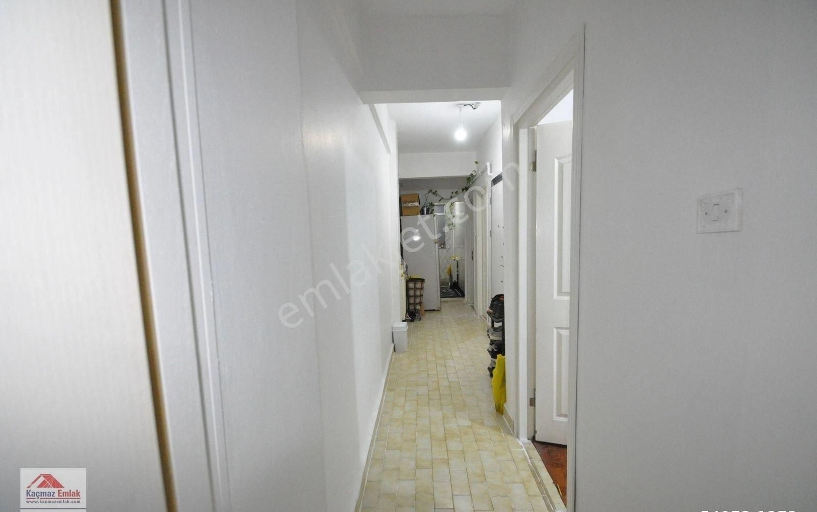 Bayrampaşa Kartaltepe Kaçmazdan Satılık 72m2 Arakat Balkonlu Temiz Daire - Görsel 3