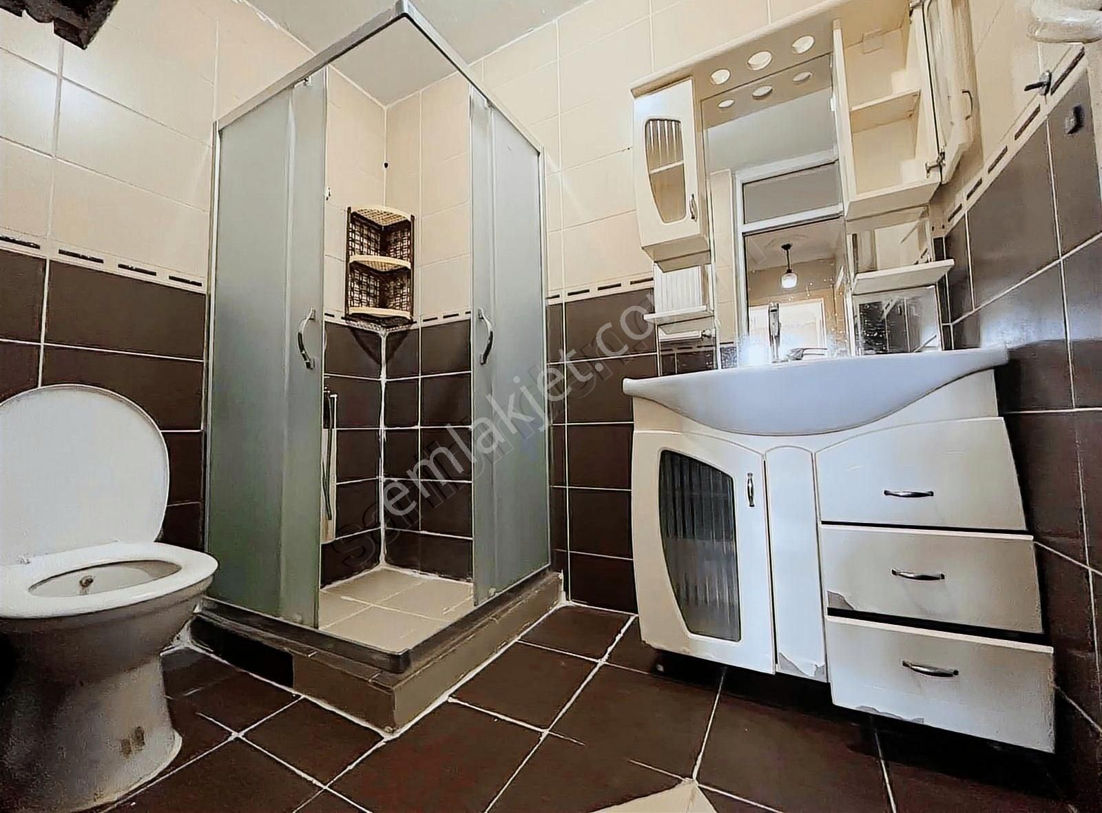 Hacıvat'ta 3+1 2 Katlı Müstakil Bina - Görsel 3