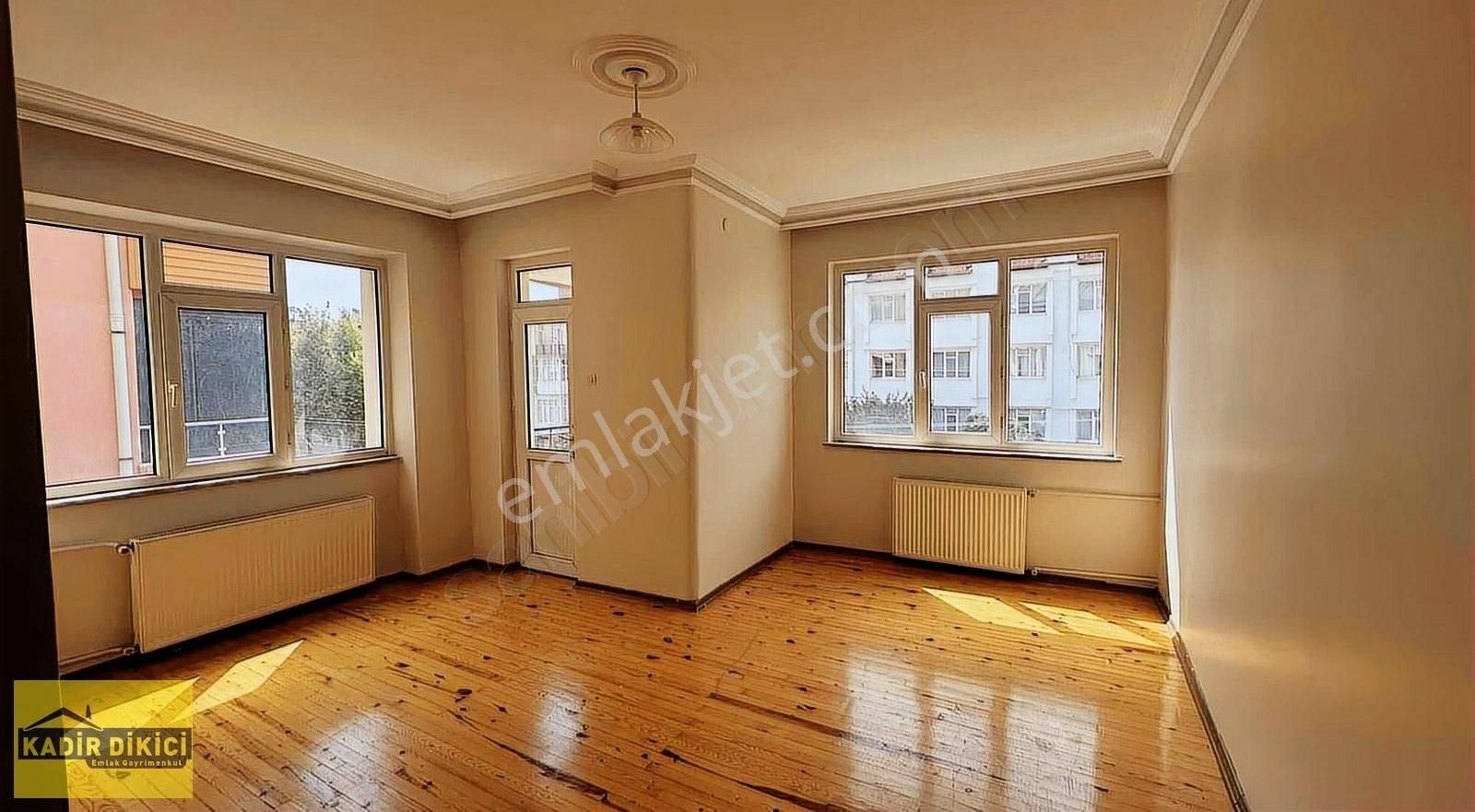 Kadir Dikici'den Alavardı Mahallesinde Kiralık Arakat 3+1 Daire