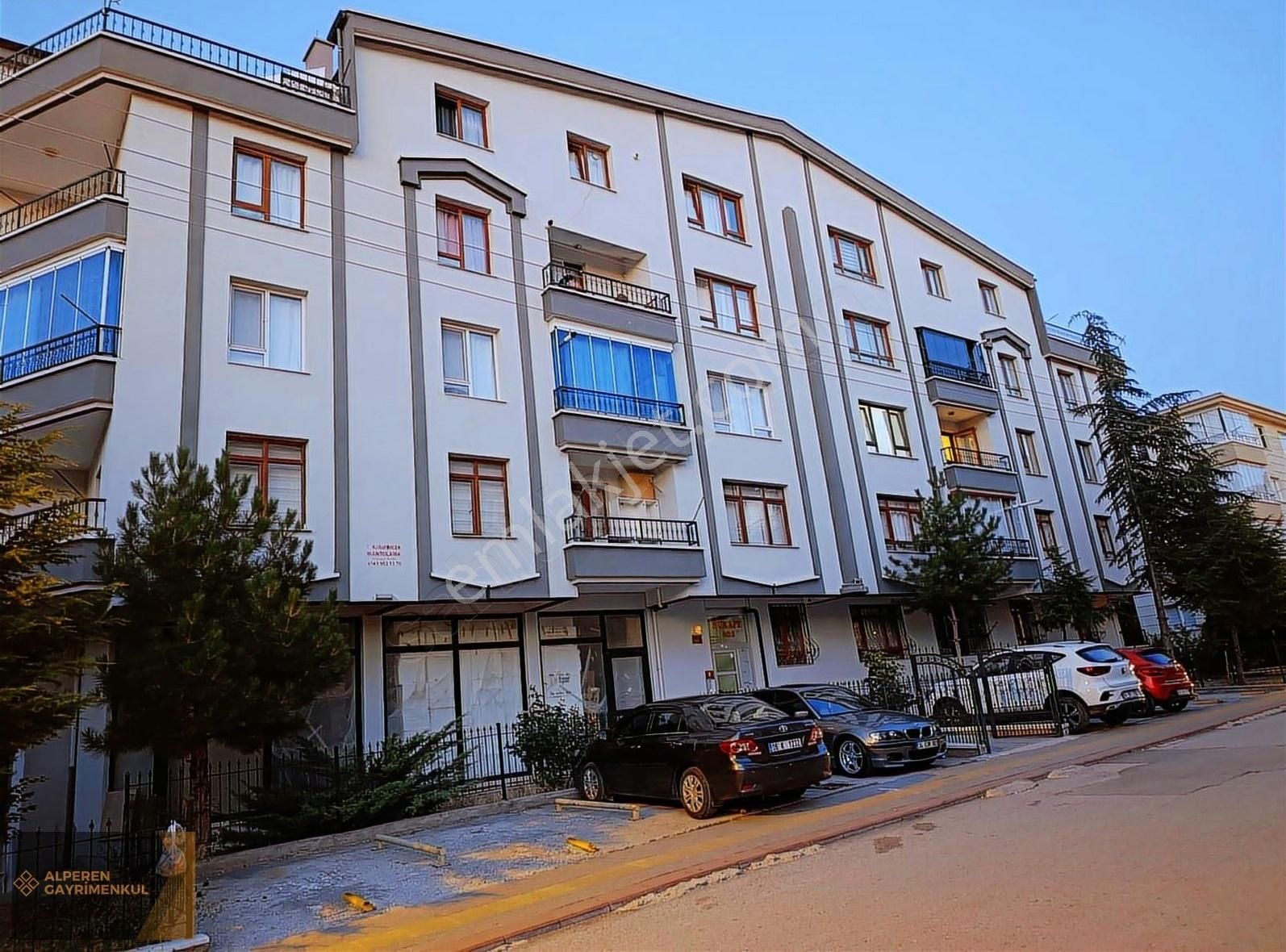 Alperen Gayrimenkulden Karapürçekte Satılık 3+1 Daire