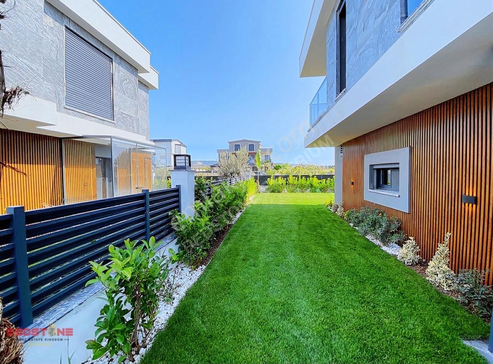 Urla Atatürk Mh. Havuzlu Tam Müstakil Özel Tasarım Sıfır Villa - Görsel 4