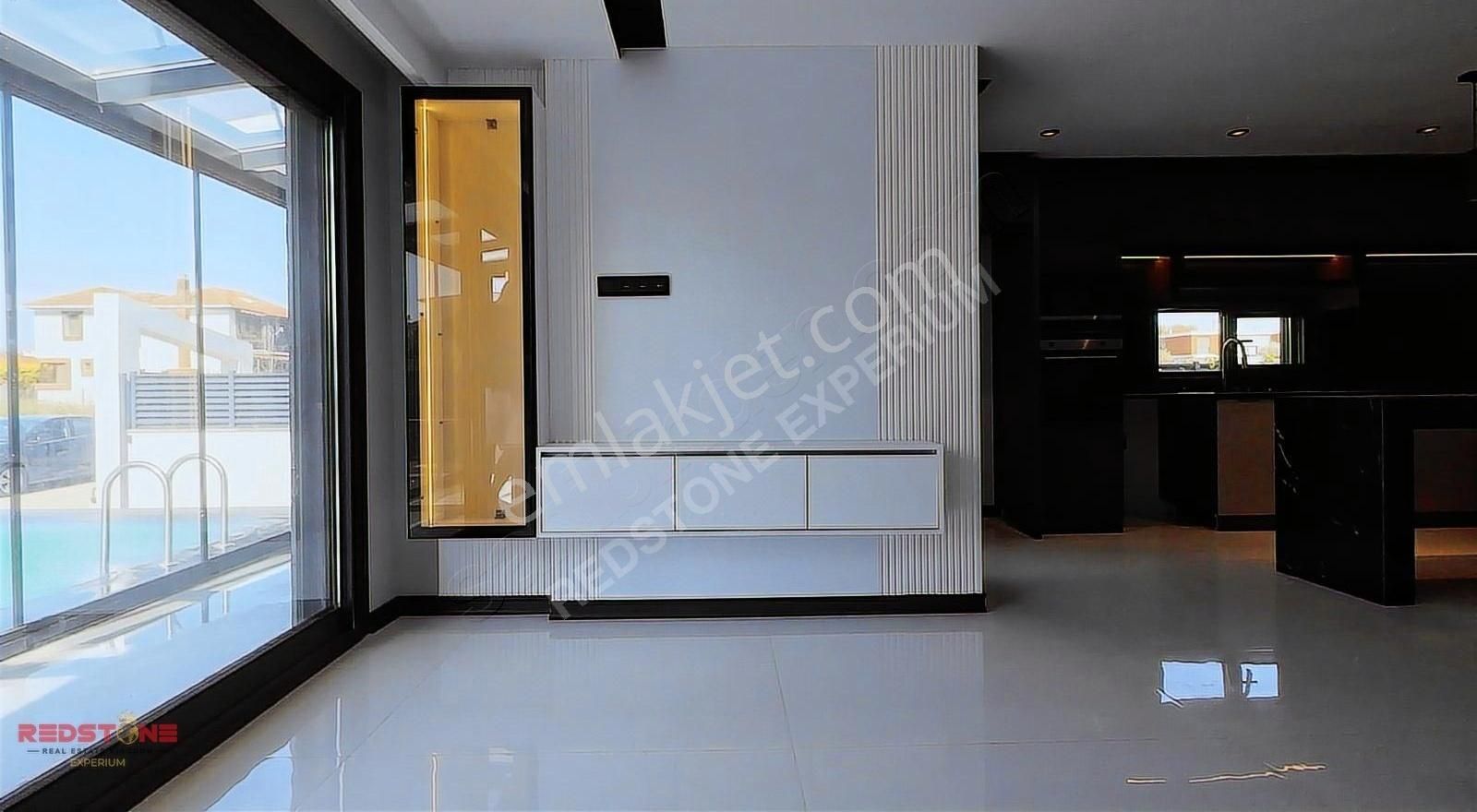 Urla Atatürk Mh. Havuzlu Tam Müstakil Özel Tasarım Sıfır Villa - Görsel 5