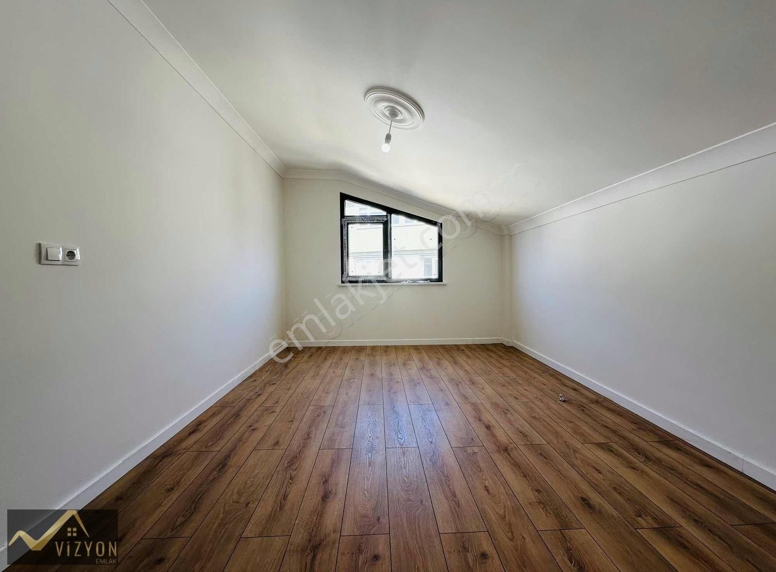 Vizyon Emlak'tan 220 M2 4+1 Lüx Dublex Rams Yanı İki Yola Cephe - Görsel 3