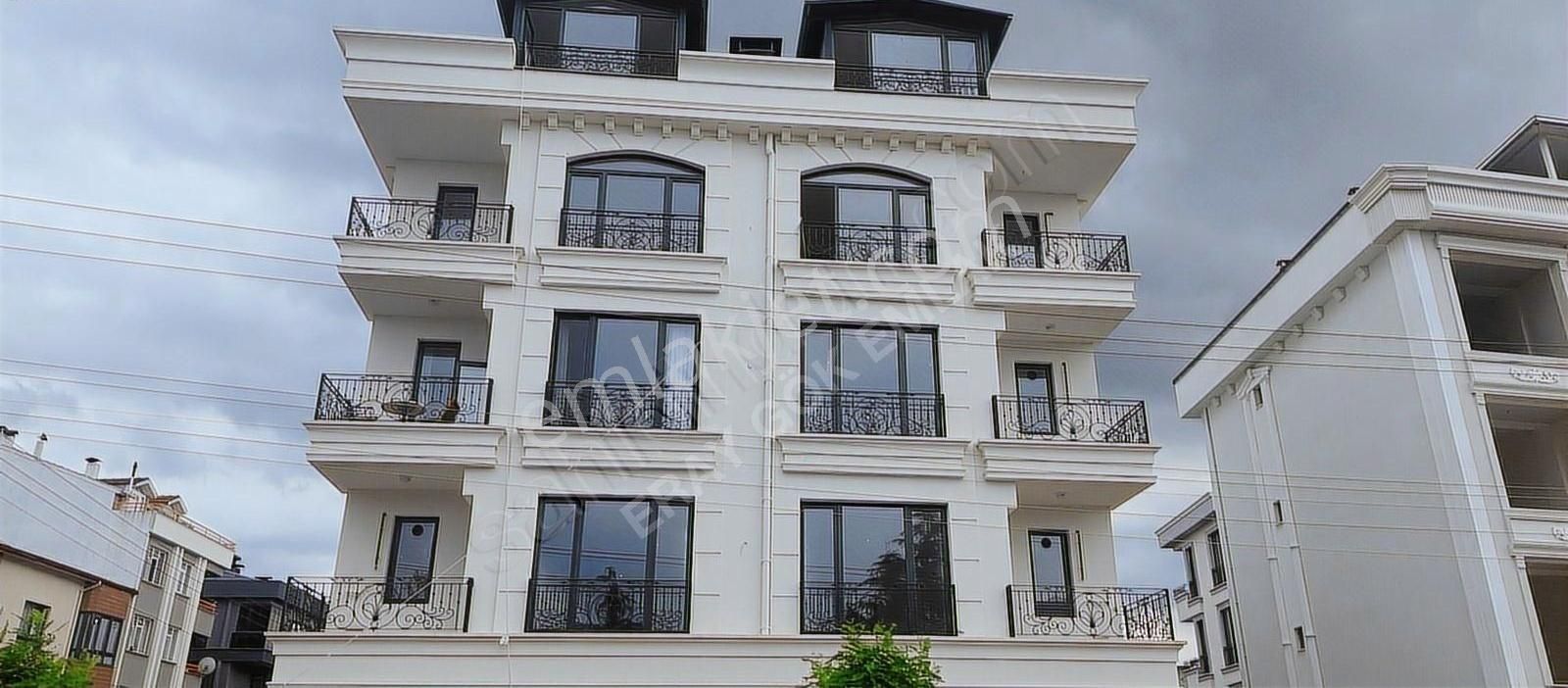Cumhuriyet Deniz Manzaralı 165 M2 3+1 Dubleks Daire Denize 70mt
