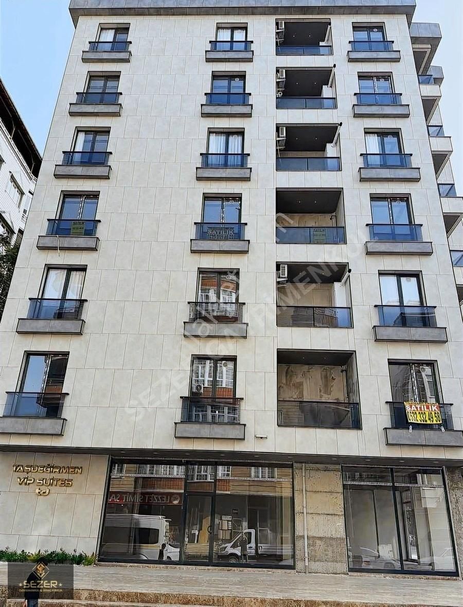 S E Z E R Gayrimenkul'den Kiralık Ultra Lüks Eşyalı 1+1 Daireler