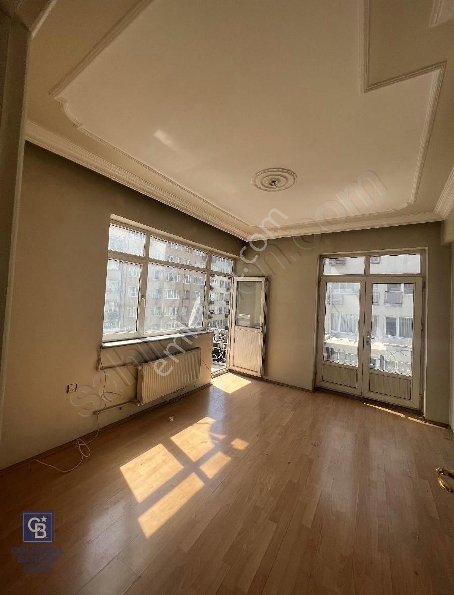 Bursa Altıparmaklarda 2+1 Kiralık Daire