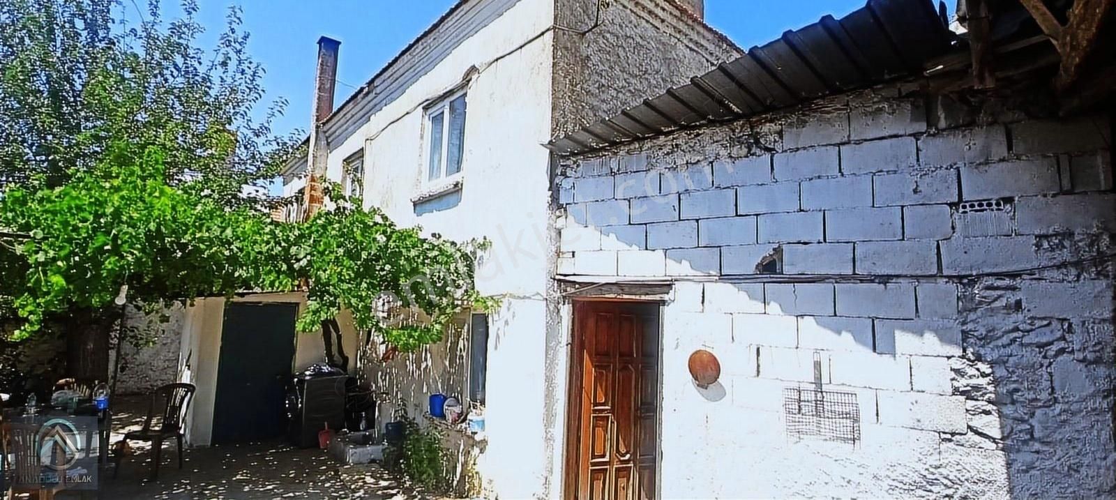 Doğanın Kalbinde Yaylacık Köyü'nde Satılık Avlulu Taş Ev