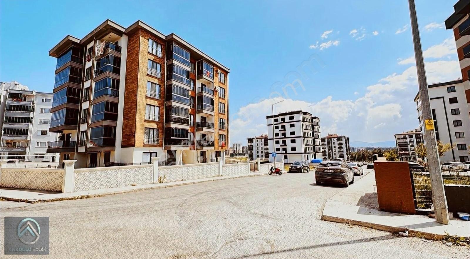 Cevatpaşa Mahallesinde Satılık Yüksek Giriş 2+1 Daire Fırsat - Görsel 2