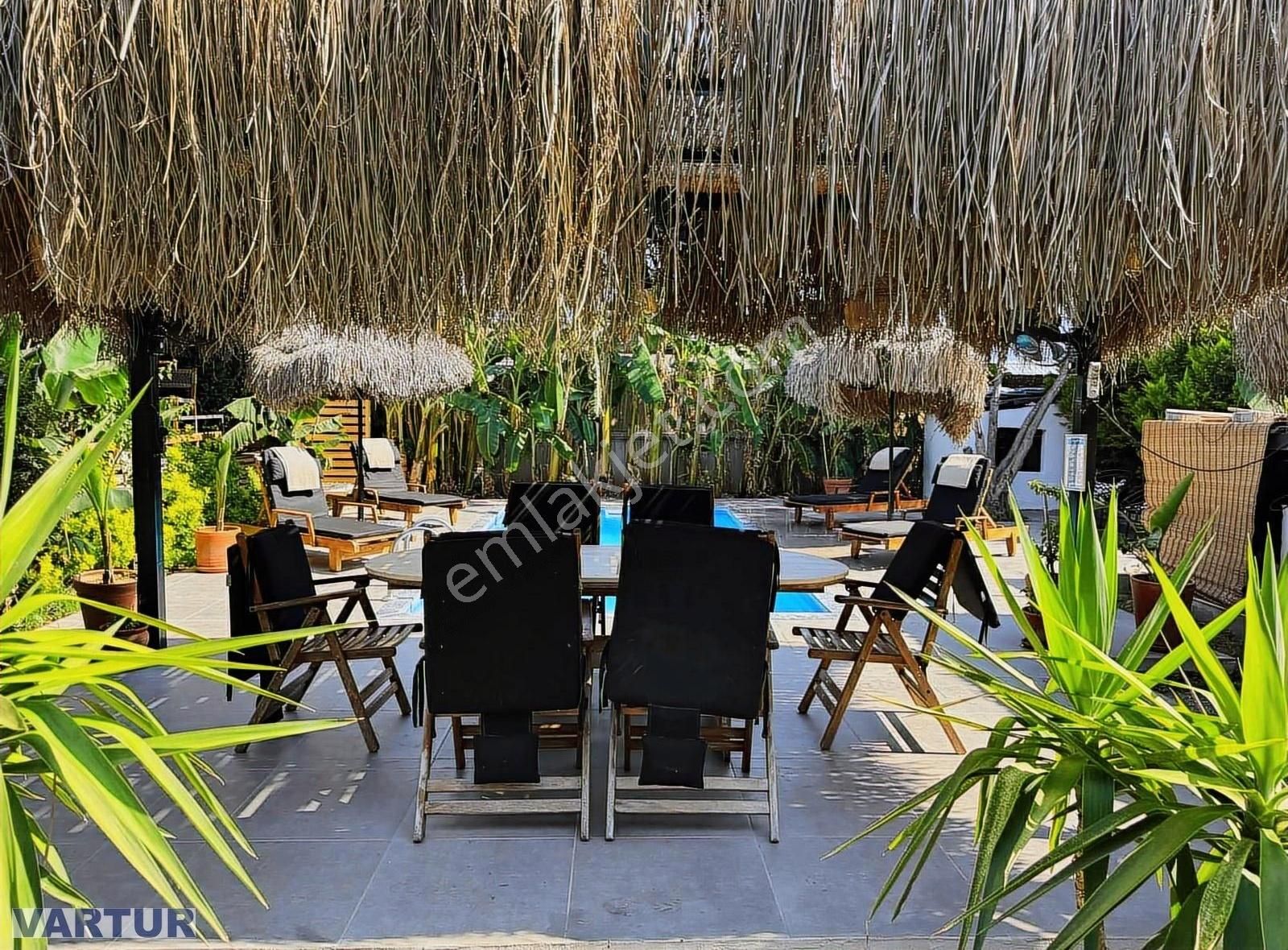 Yeni Mahalle'de Kiralık 3+1 Eşyalı Villa