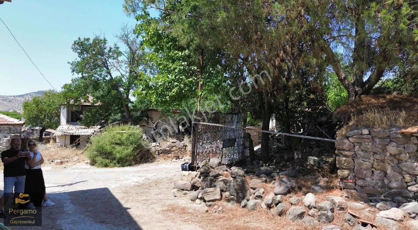 Dikili/kocaoba'da Satılık Köy Evi